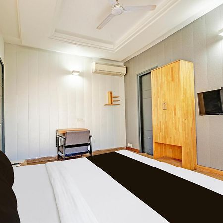 Hotel Townhouse Sector 49 Sohna Road à Gurgaon Extérieur photo